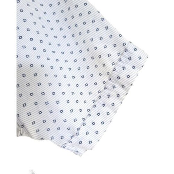 Airwalk men's Shirt Size Large Button Down Short Sleeves white with blue square - Picture 10 of 10